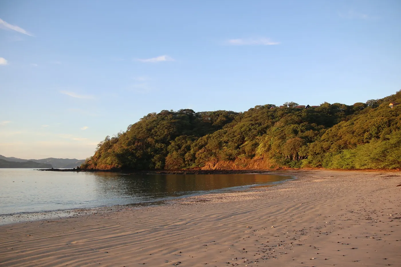 Playas del Coco Backpacker & Hostel Guide